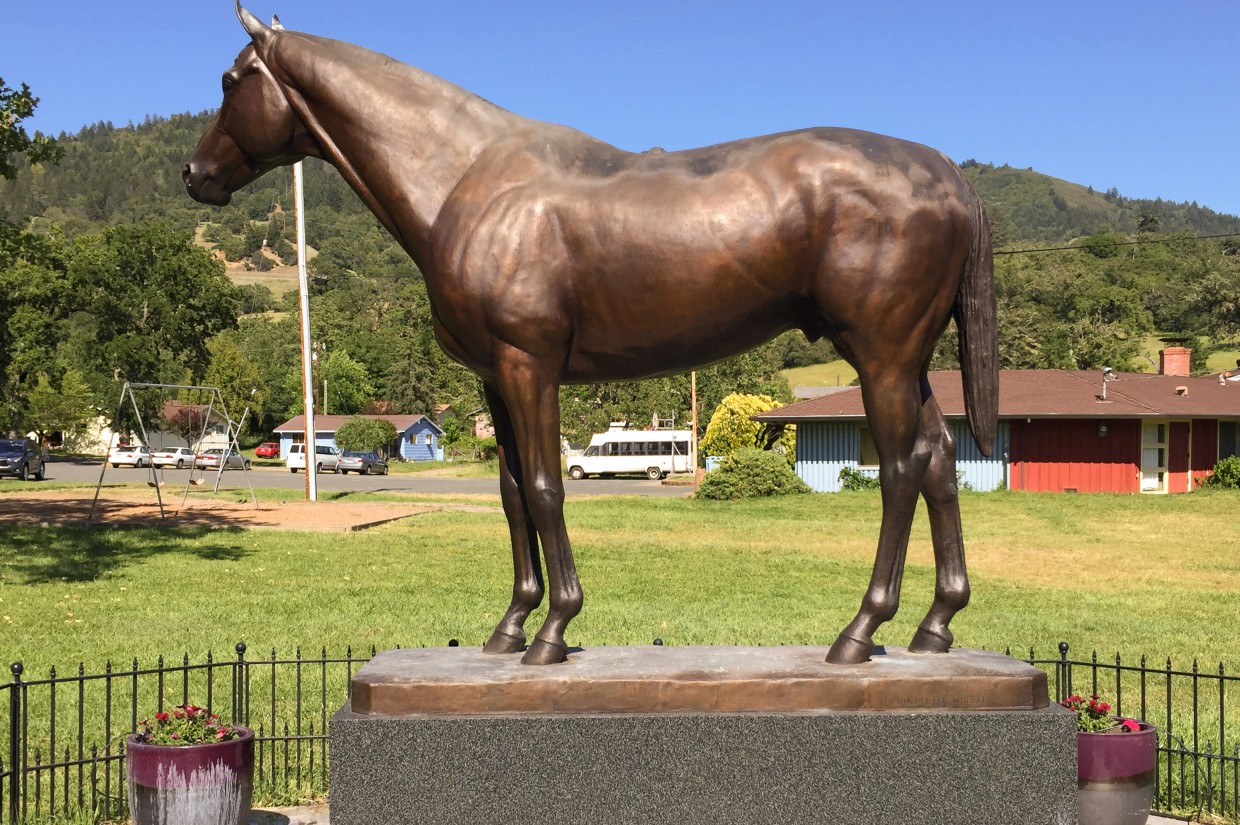 Seabiscuit statue at Ridgewood Ranch